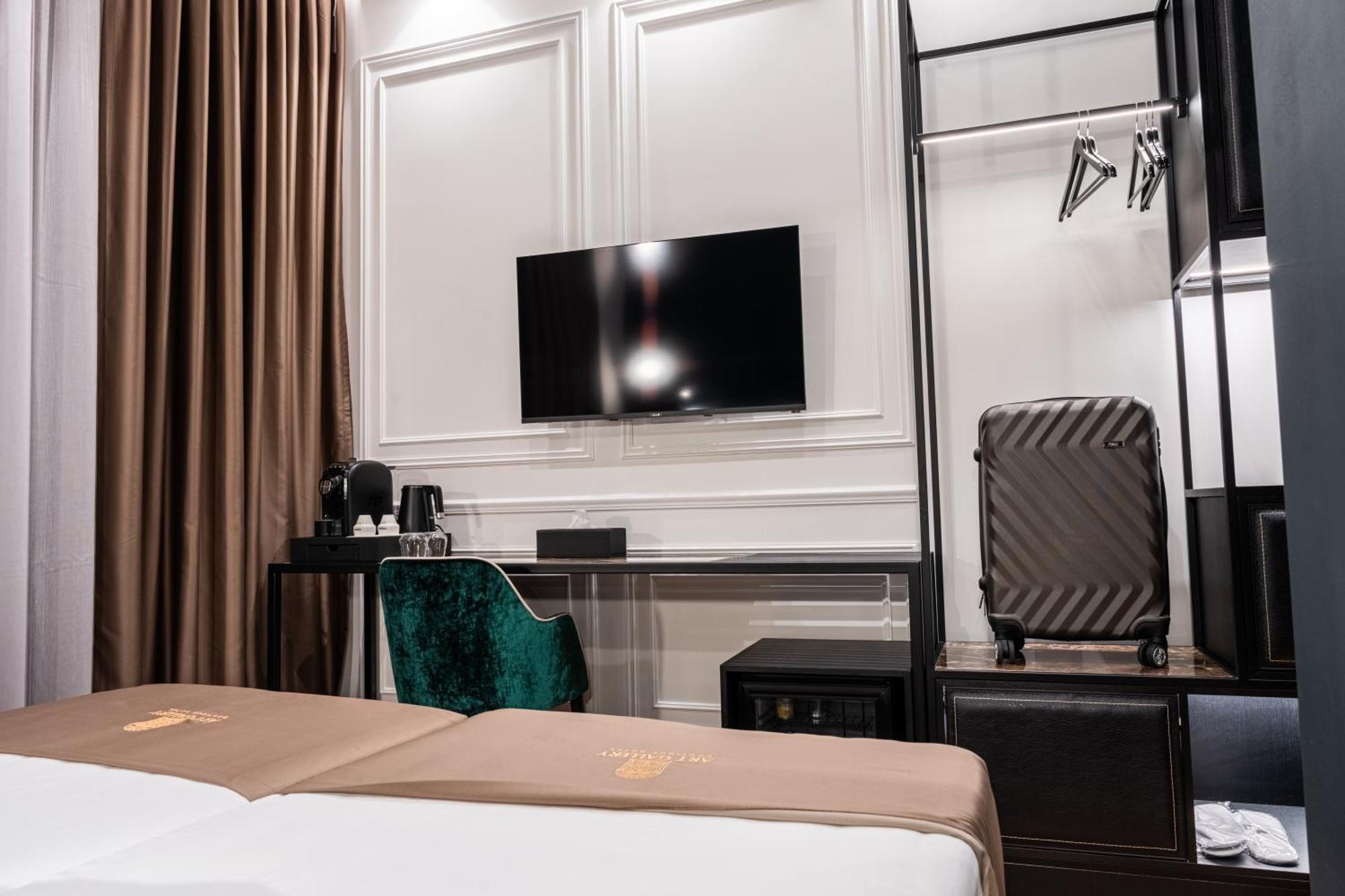 Art Gallery Boutique Hotel Durres Exterior photo