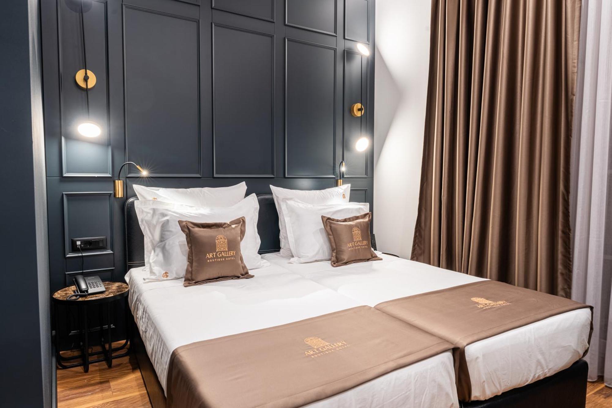 Art Gallery Boutique Hotel Durres Exterior photo